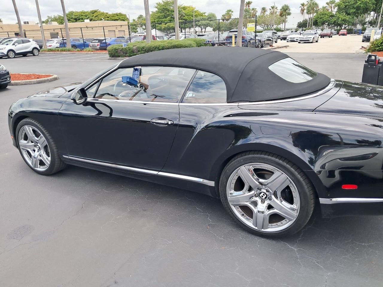 bentley continental gtc 2013 SCBGR3ZA2DC079423 image bentley continental gtc 2013 SCBGR3ZA2DC079423 image